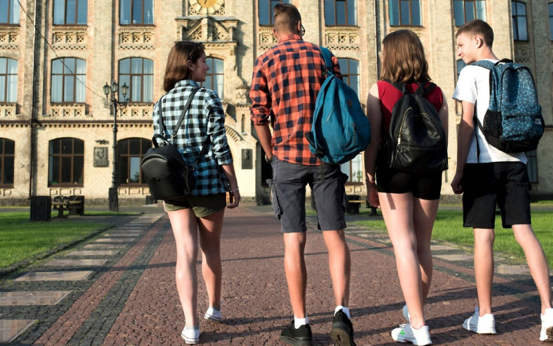 Top 5 Reasons to Choose Us for Your Next School Trip in Lambeth